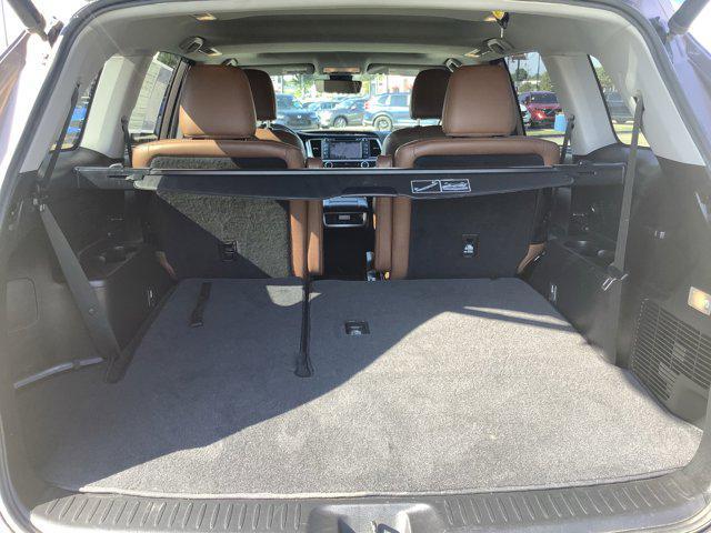 used 2018 Toyota Highlander car, priced at $21,866