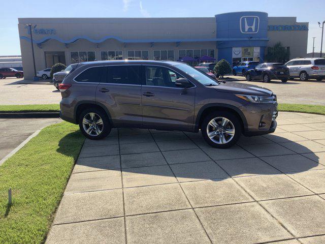 used 2018 Toyota Highlander car, priced at $21,866