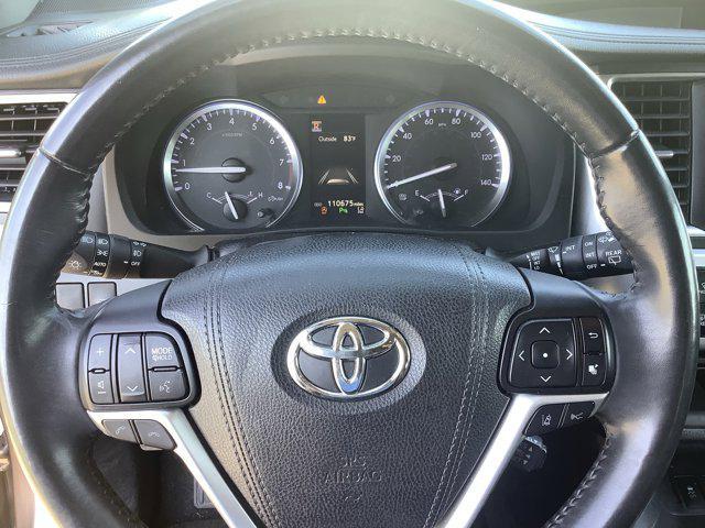 used 2018 Toyota Highlander car, priced at $21,866