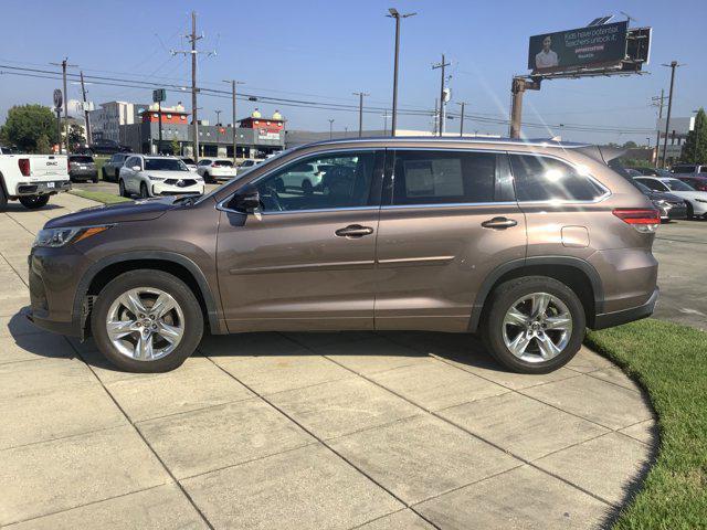 used 2018 Toyota Highlander car, priced at $21,866