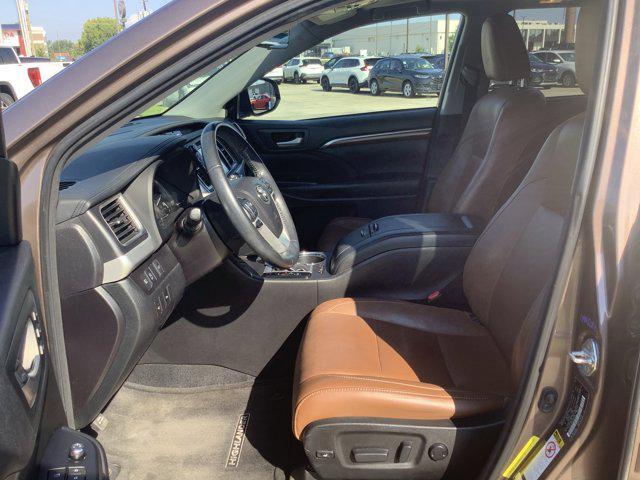 used 2018 Toyota Highlander car, priced at $21,866