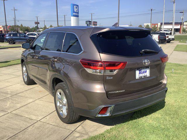 used 2018 Toyota Highlander car, priced at $21,866