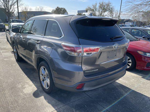 used 2015 Toyota Highlander car, priced at $18,766