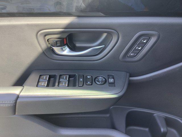 used 2025 Honda Pilot car, priced at $40,966