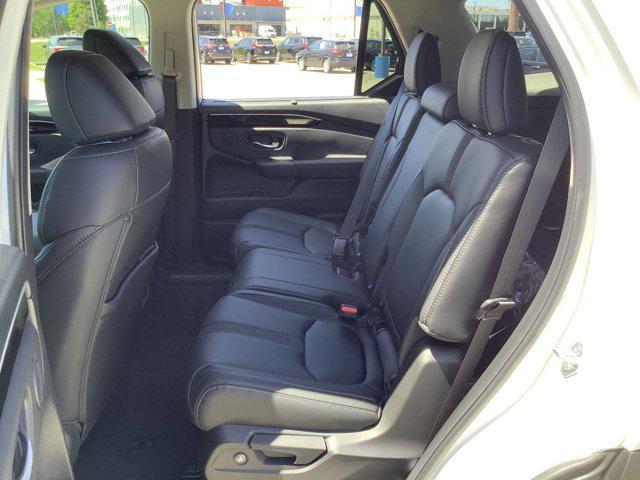 new 2025 Honda Pilot car, priced at $47,505