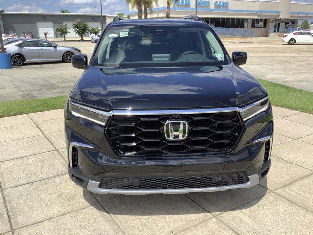 new 2025 Honda Pilot car, priced at $54,475