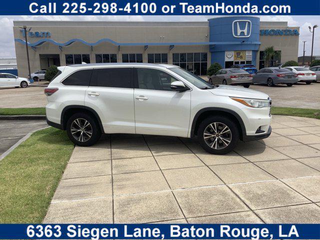 used 2016 Toyota Highlander car, priced at $20,966