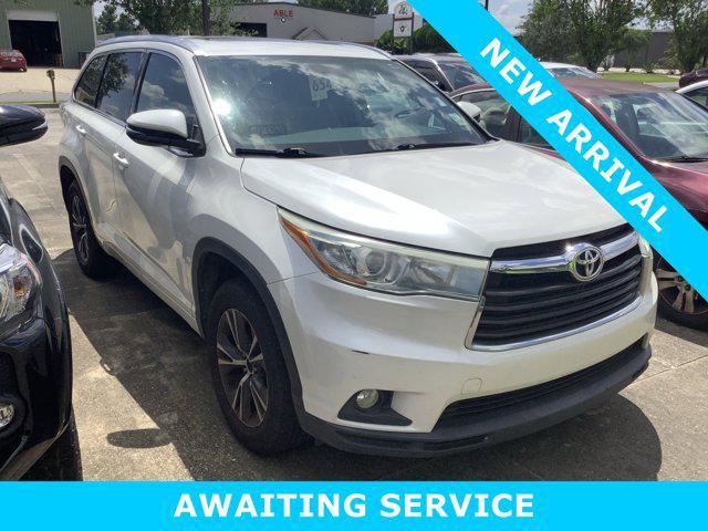 used 2016 Toyota Highlander car, priced at $21,766