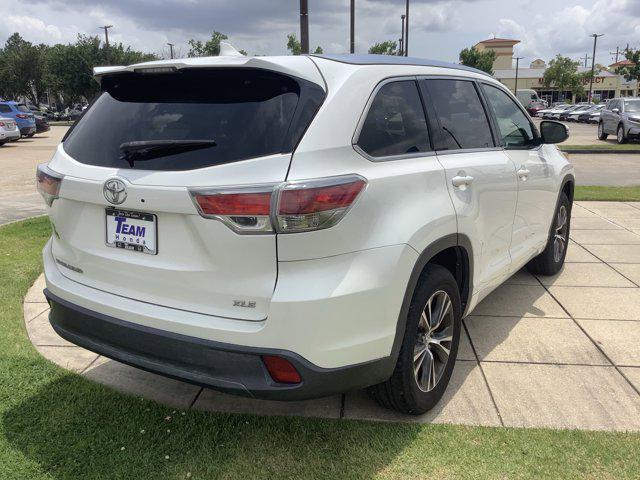 used 2016 Toyota Highlander car, priced at $20,966