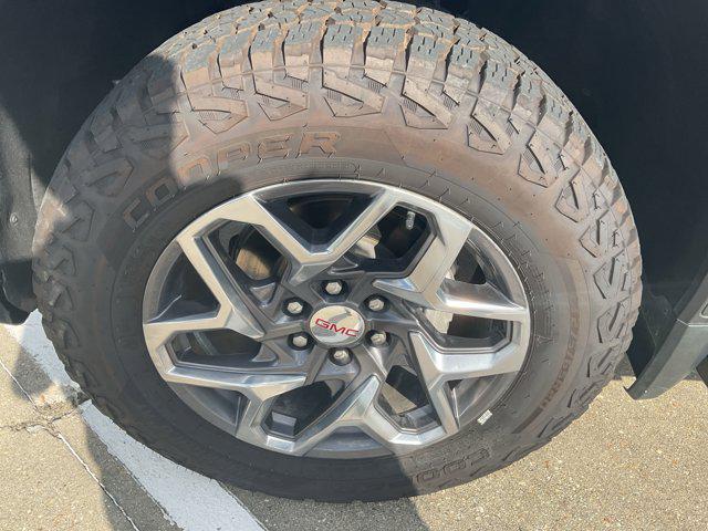 used 2023 GMC Sierra 1500 car, priced at $41,433