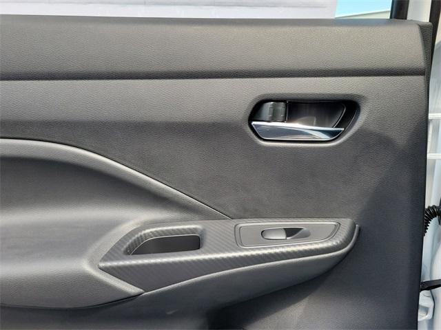 new 2025 Nissan Versa car