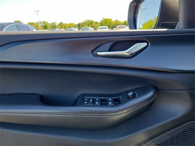 used 2023 Jeep Grand Cherokee car, priced at $25,834