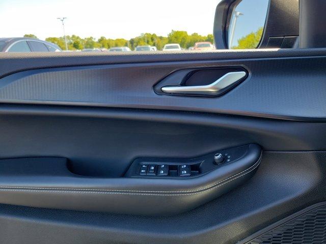 used 2023 Jeep Grand Cherokee car, priced at $25,834