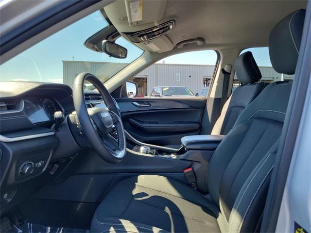 used 2023 Jeep Grand Cherokee car, priced at $25,834