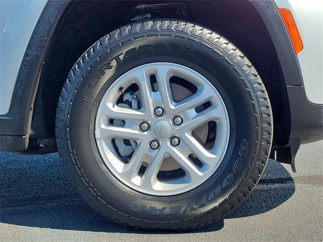 used 2023 Jeep Grand Cherokee car, priced at $25,834