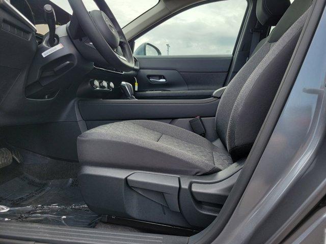 new 2025 Nissan Kicks car
