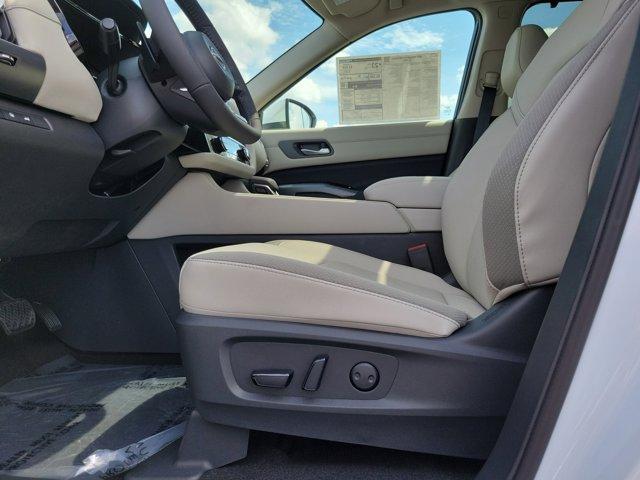 new 2025 Nissan Pathfinder car