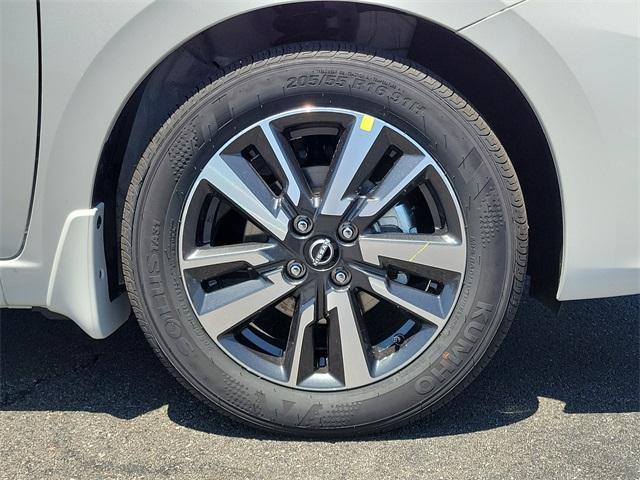 new 2025 Nissan Versa car