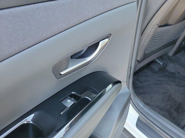 used 2024 Hyundai TUCSON Hybrid car, priced at $25,985