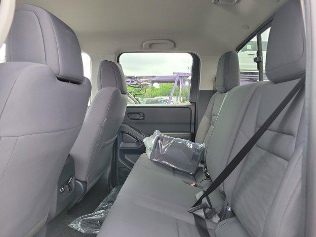 new 2025 Nissan Frontier car