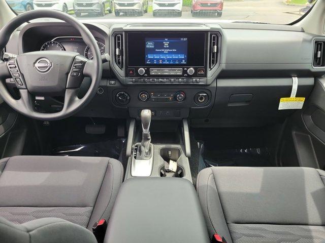 new 2025 Nissan Frontier car