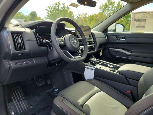 new 2025 Nissan Pathfinder car