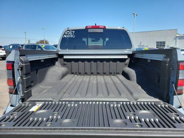 new 2025 Nissan Frontier car