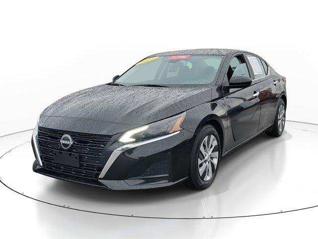 used 2023 Nissan Altima car, priced at $20,985