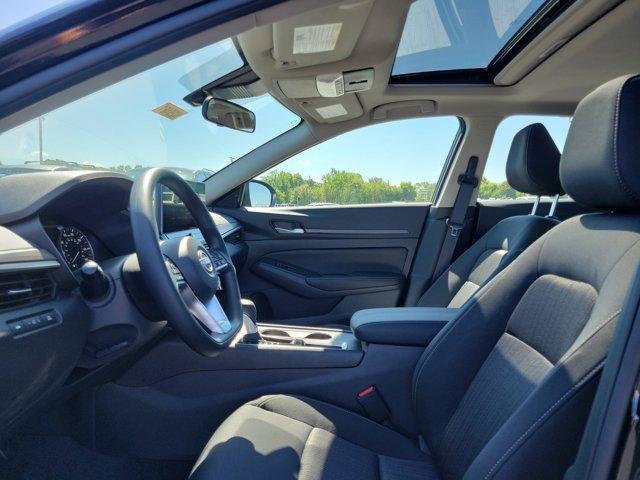 new 2025 Nissan Altima car