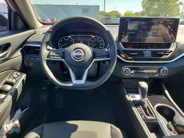 new 2025 Nissan Altima car