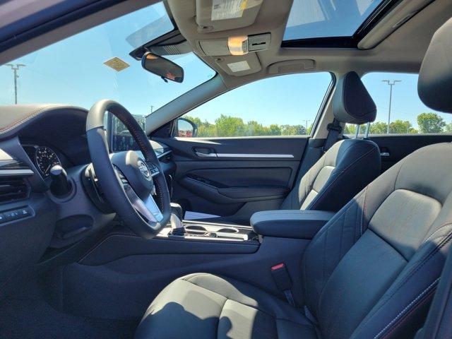 new 2025 Nissan Altima car