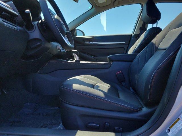 new 2025 Nissan Altima car