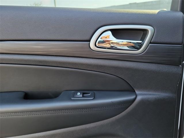 used 2021 Jeep Grand Cherokee car, priced at $24,780