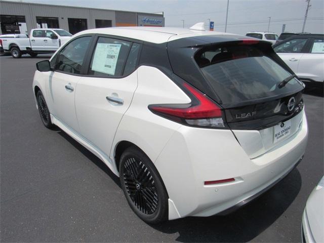 new 2023 Nissan Leaf car