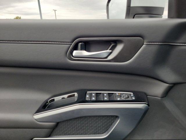 new 2025 Nissan Pathfinder car