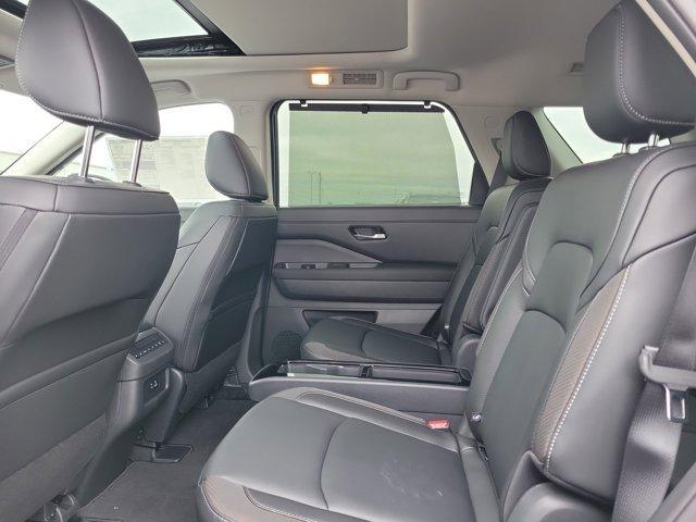 new 2025 Nissan Pathfinder car