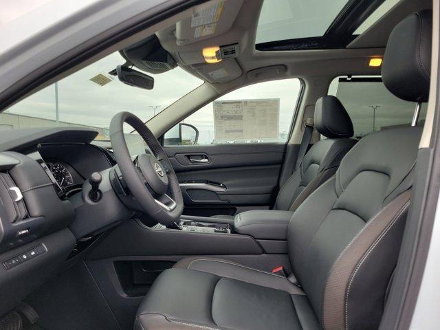 new 2025 Nissan Pathfinder car