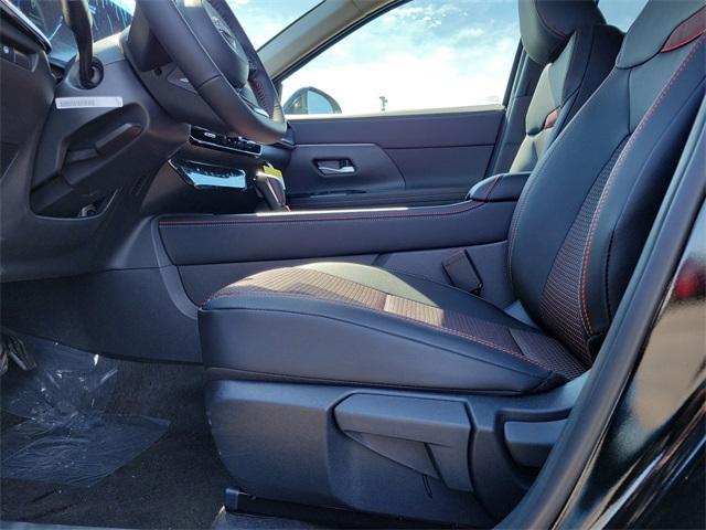 new 2025 Nissan Kicks car