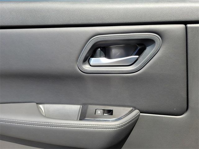 new 2025 Nissan Rogue car