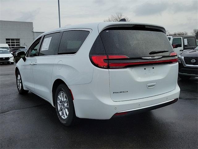 used 2023 Chrysler Pacifica car, priced at $24,985