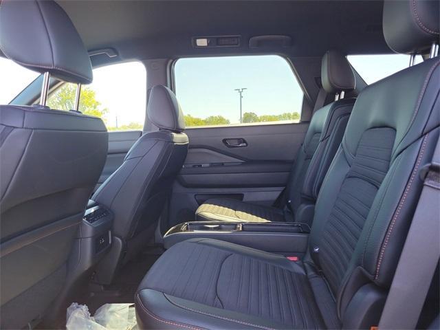 new 2025 Nissan Pathfinder car