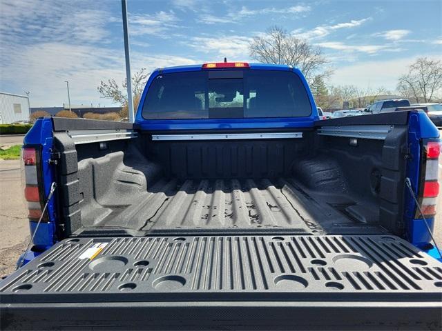 new 2025 Nissan Frontier car