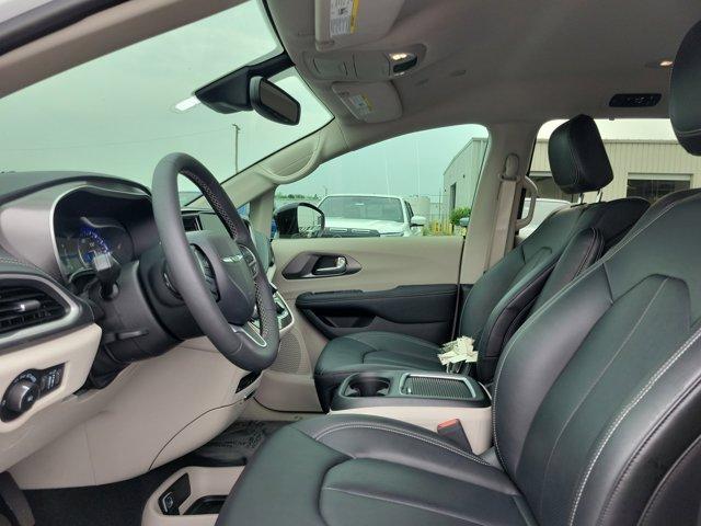 used 2024 Chrysler Pacifica car, priced at $39,775