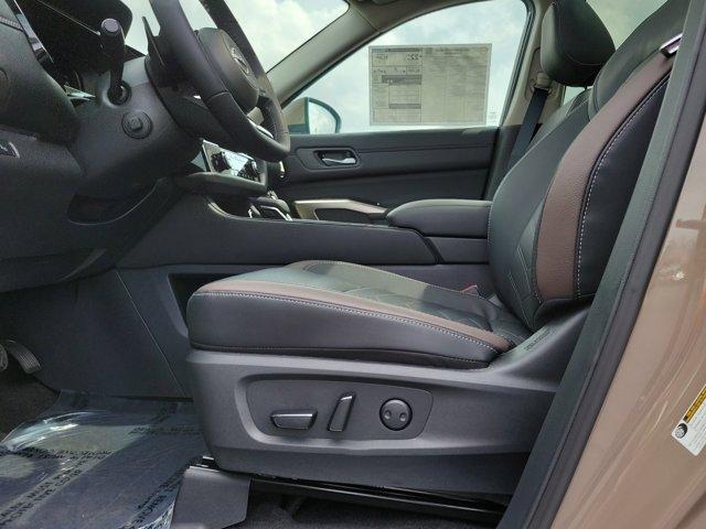 new 2025 Nissan Pathfinder car