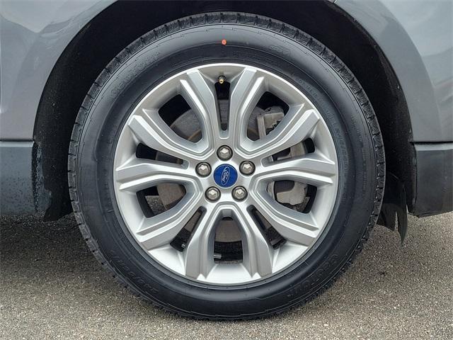 used 2022 Ford Edge car, priced at $23,305
