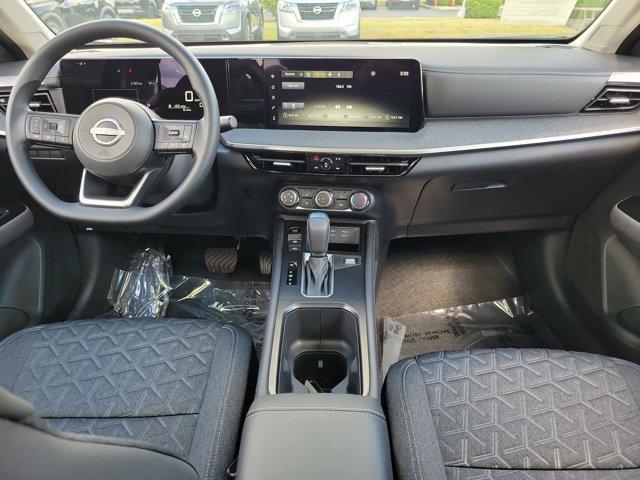 new 2025 Nissan Kicks car