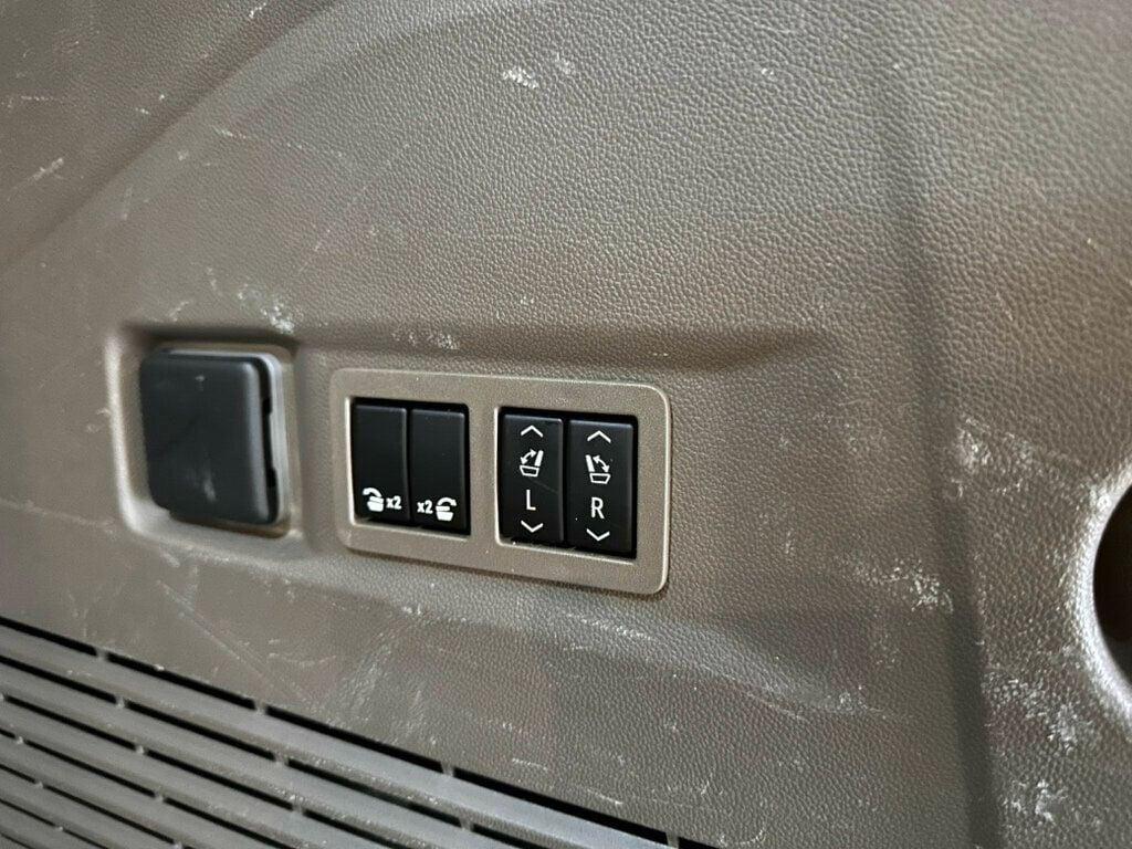 used 2022 GMC Yukon car, priced at $52,881