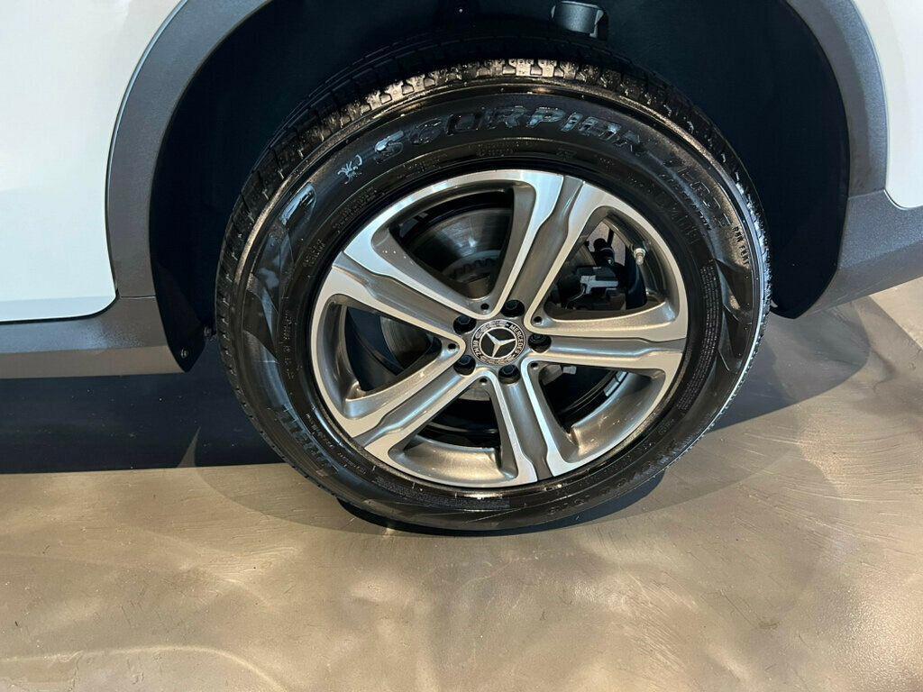 used 2022 Mercedes-Benz GLC 300 car, priced at $35,881