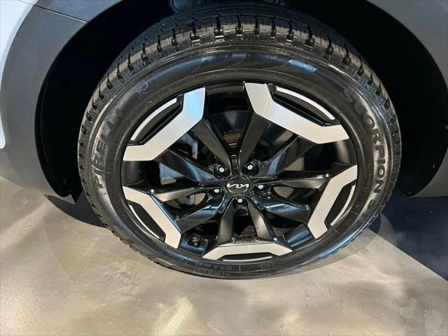 used 2023 Kia Telluride car, priced at $32,481