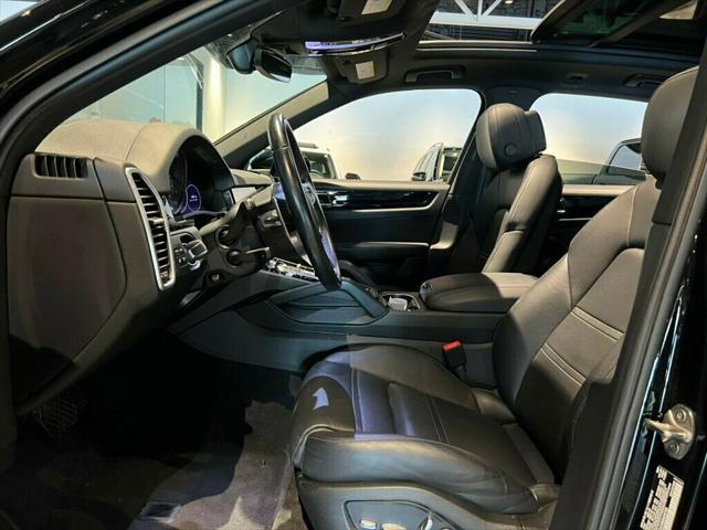 used 2021 Porsche Cayenne E-Hybrid car, priced at $53,881